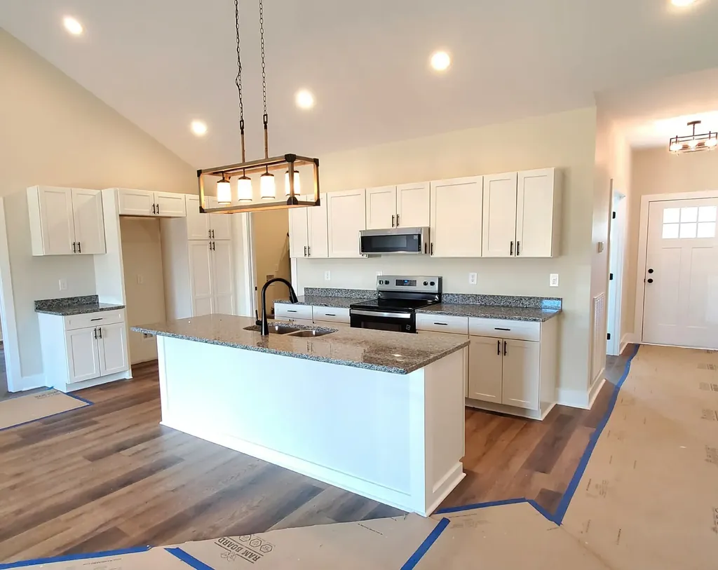 85 Rolling Meadows Avenue Hartsville TN 37074