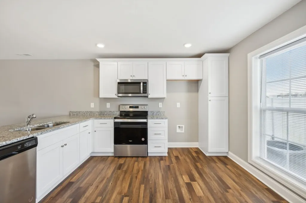 927 Sutton Cove Columbia TN 38401