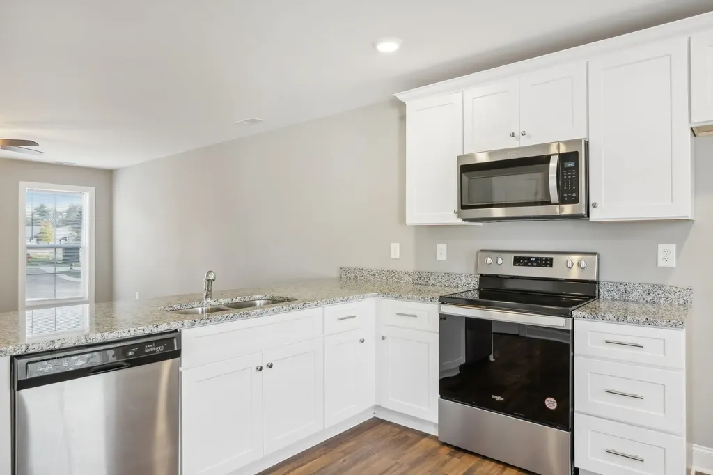 927 Sutton Cove Columbia TN 38401