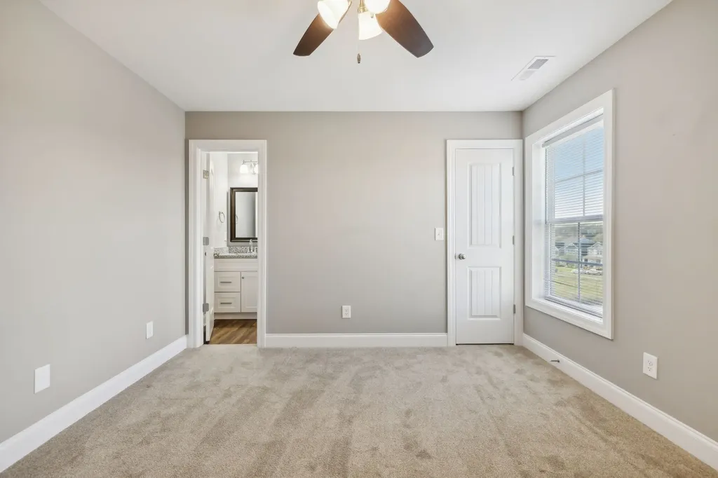 927 Sutton Cove Columbia TN 38401
