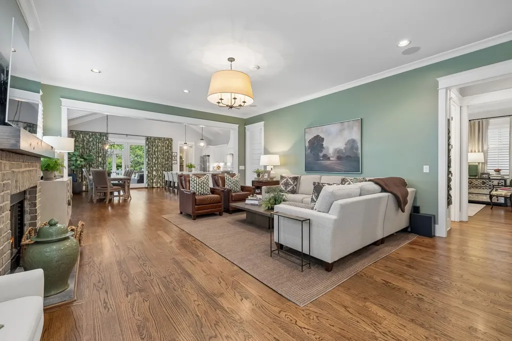 3410 Benham Avenue Nashville TN 37215