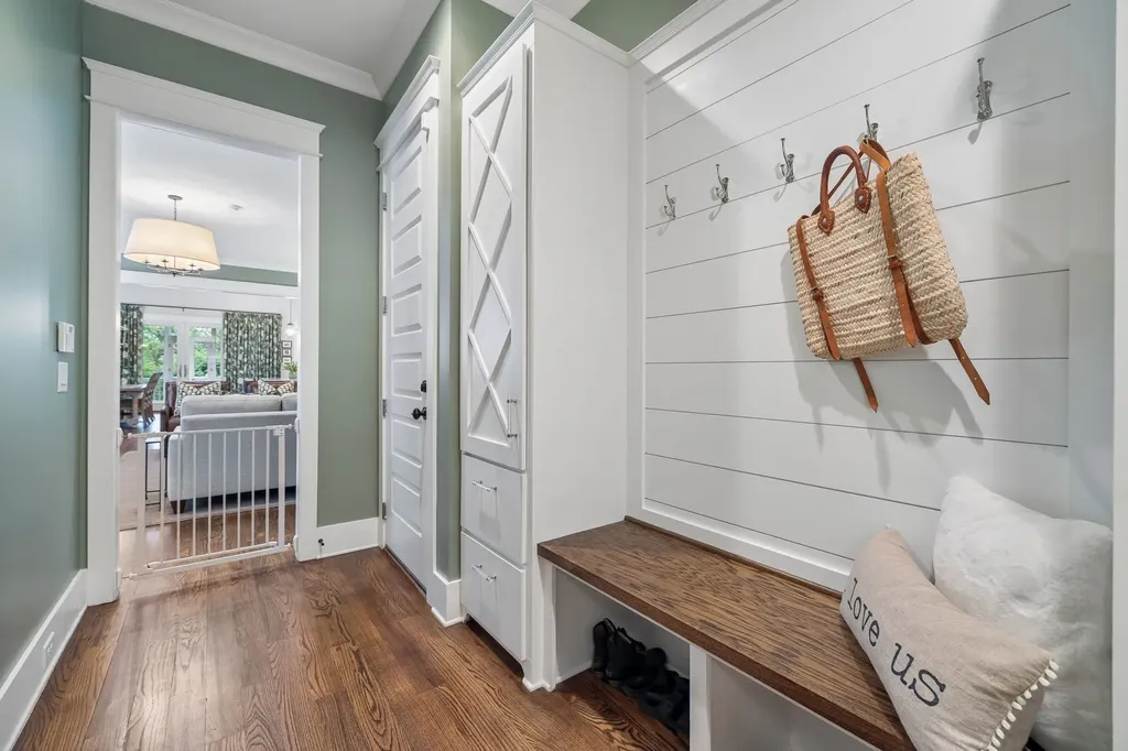 3410 Benham Avenue Nashville TN 37215