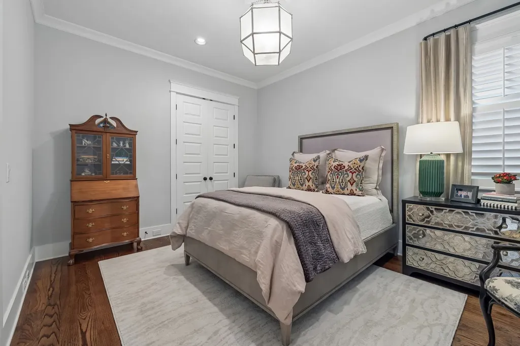 3410 Benham Avenue Nashville TN 37215