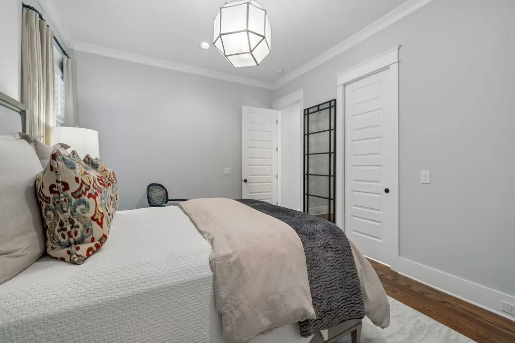 3410 Benham Avenue Nashville TN 37215