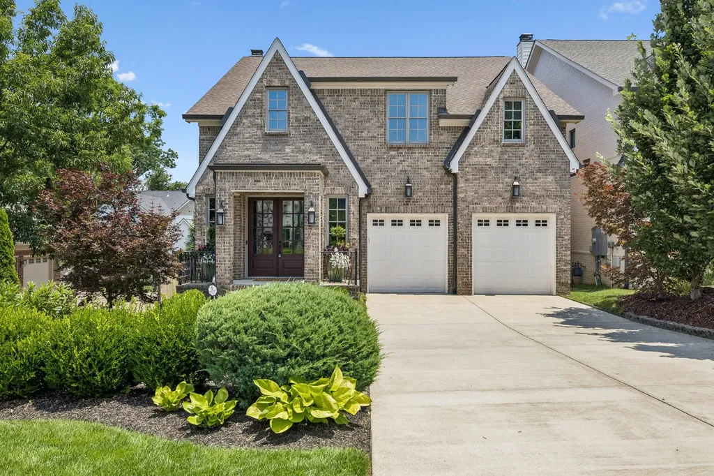 3410 Benham Avenue Nashville TN 37215