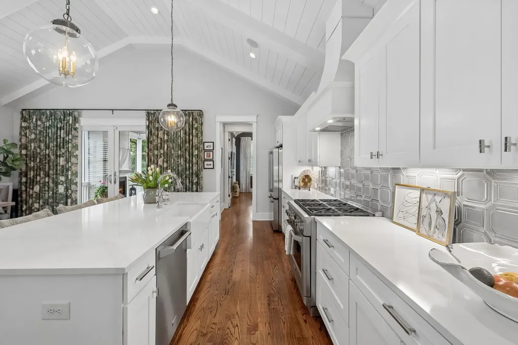 3410 Benham Avenue Nashville TN 37215