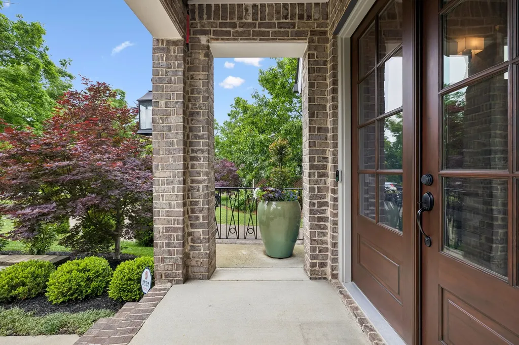 3410 Benham Avenue Nashville TN 37215