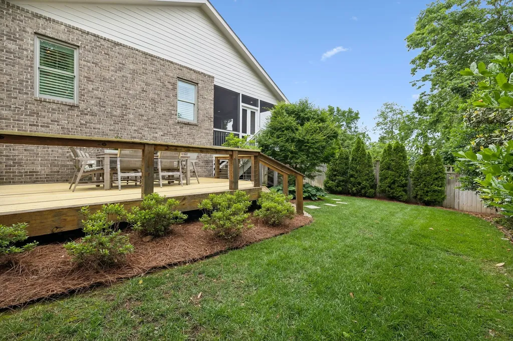 3410 Benham Avenue Nashville TN 37215