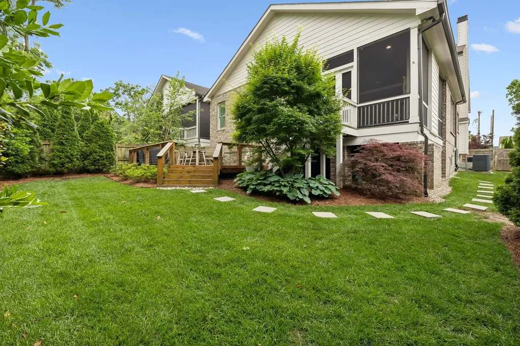 3410 Benham Avenue Nashville TN 37215