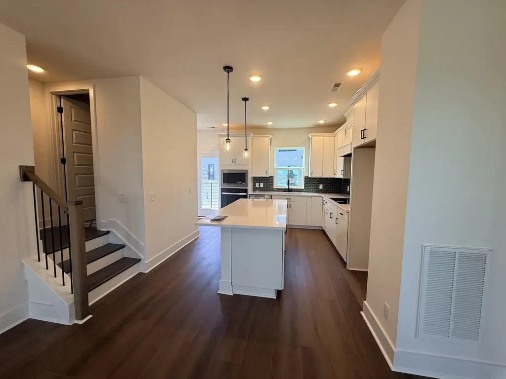 511 City Scape Nashville TN 37218