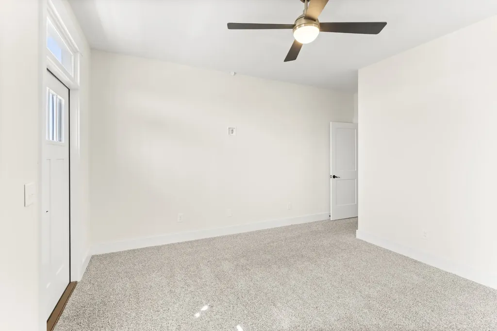 2045 Oakwood Avenue Nashville TN 37207