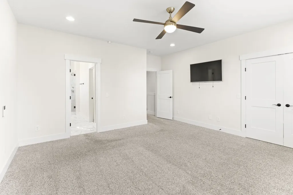 2045 Oakwood Avenue Nashville TN 37207