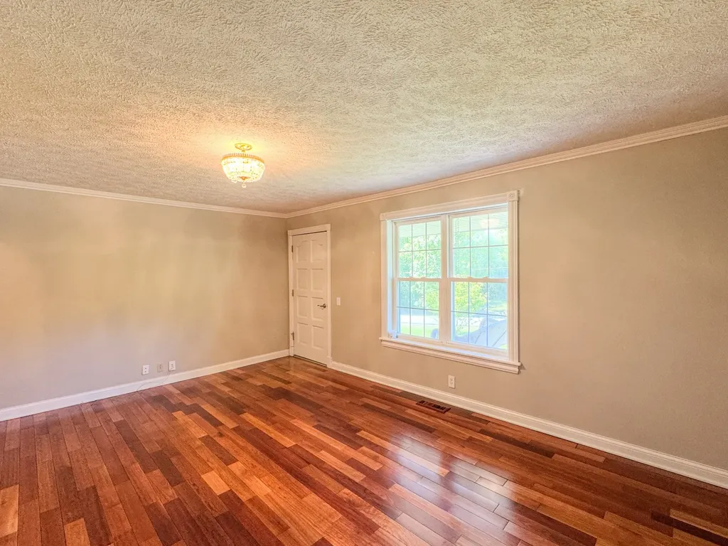 2965 Fort Blount Road Hartsville TN 37074