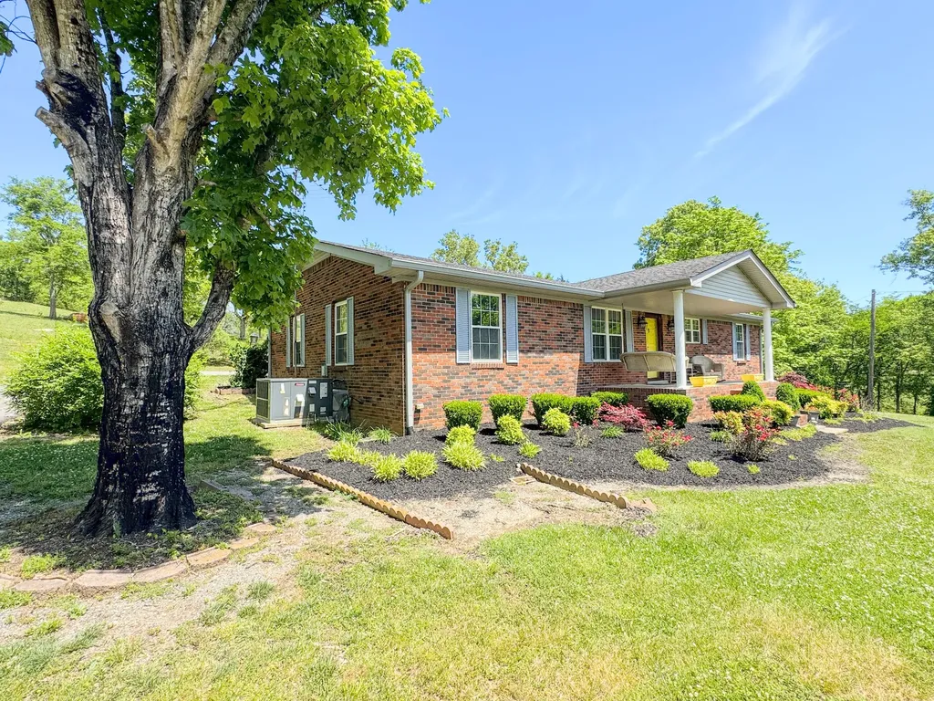 2965 Fort Blount Road Hartsville TN 37074