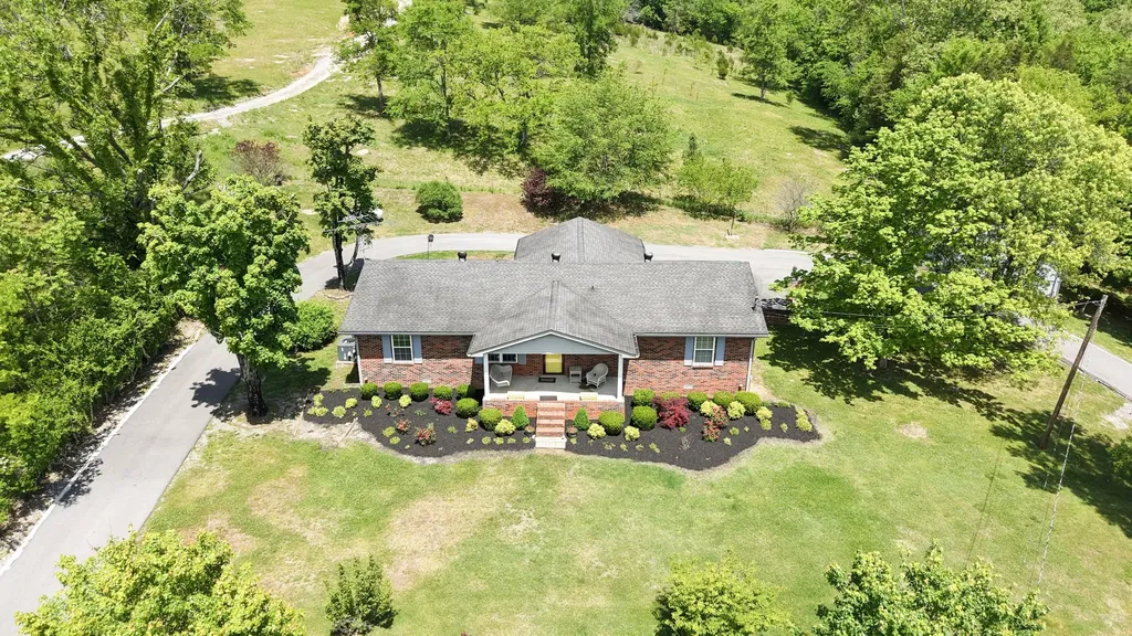 2965 Fort Blount Road Hartsville TN 37074