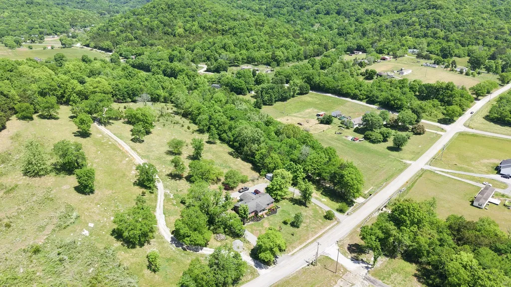 2965 Fort Blount Road Hartsville TN 37074
