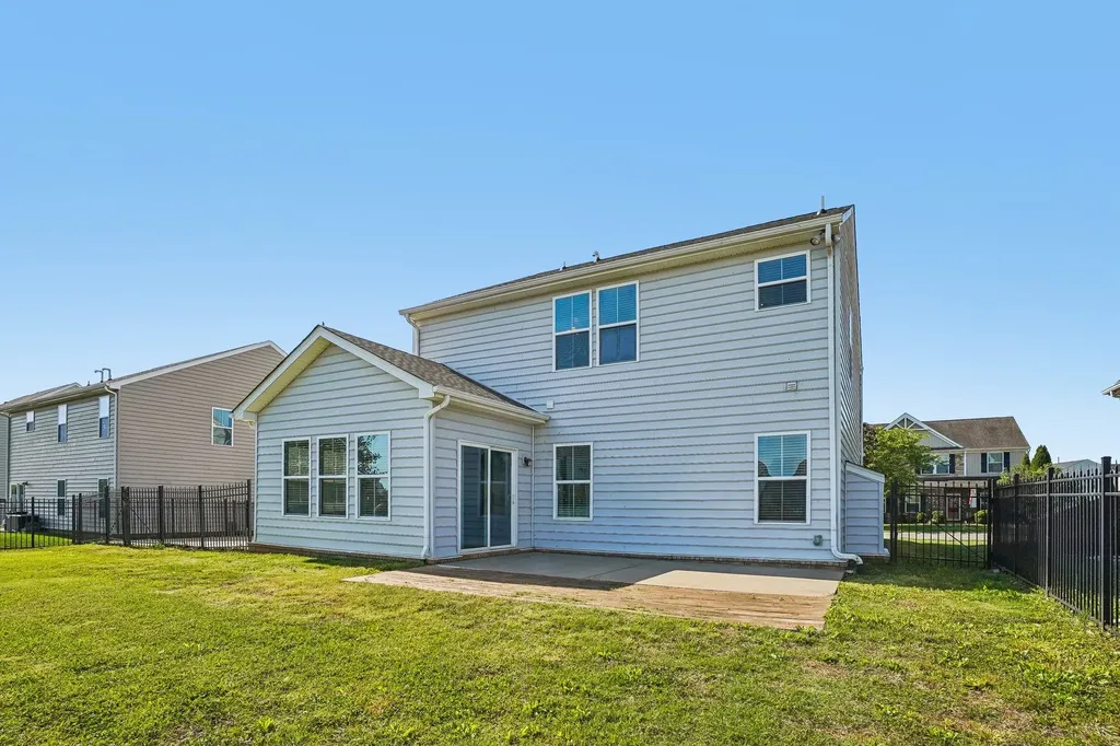 1713 Muirwood Boulevard Murfreesboro TN 37128