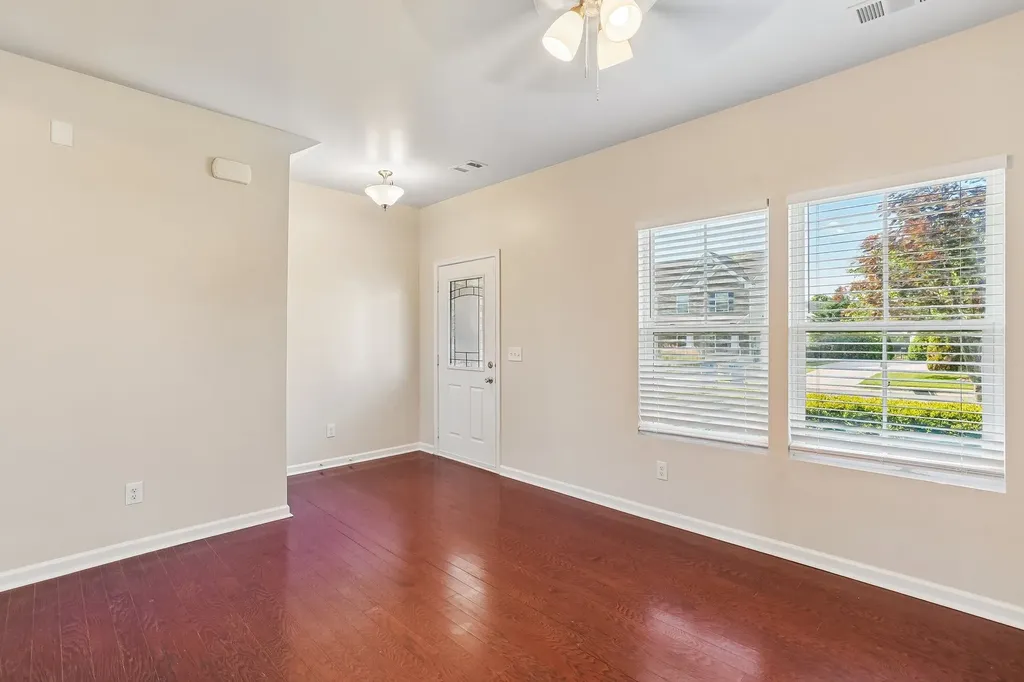 1713 Muirwood Boulevard Murfreesboro TN 37128