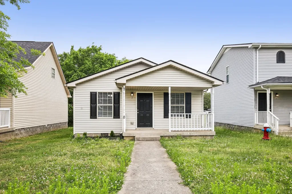 2607 Landrum Ct Lot 7 Springfield TN 37172