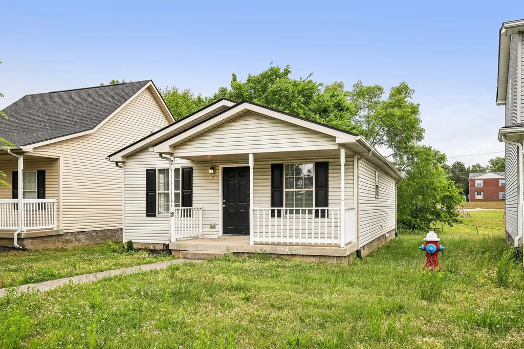 2607 Landrum Ct Lot 7 Springfield TN 37172
