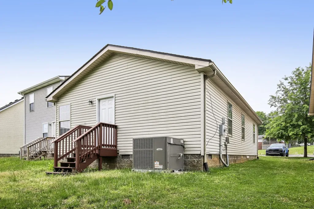 2607 Landrum Ct Lot 7 Springfield TN 37172