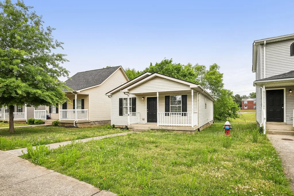 2607 Landrum Ct Lot 7 Springfield TN 37172