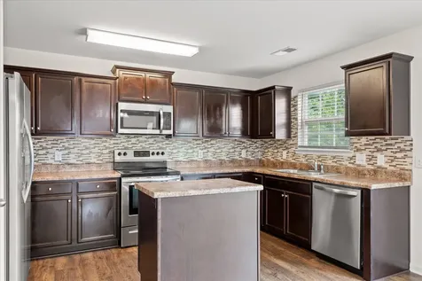 10 Dragoon Court Rossville GA 30741