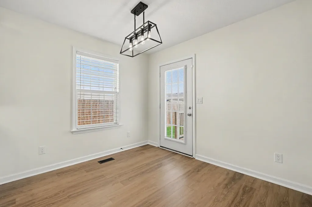 1847 Emily Lane Columbia TN 38401