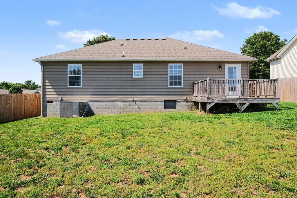 1847 Emily Lane Columbia TN 38401