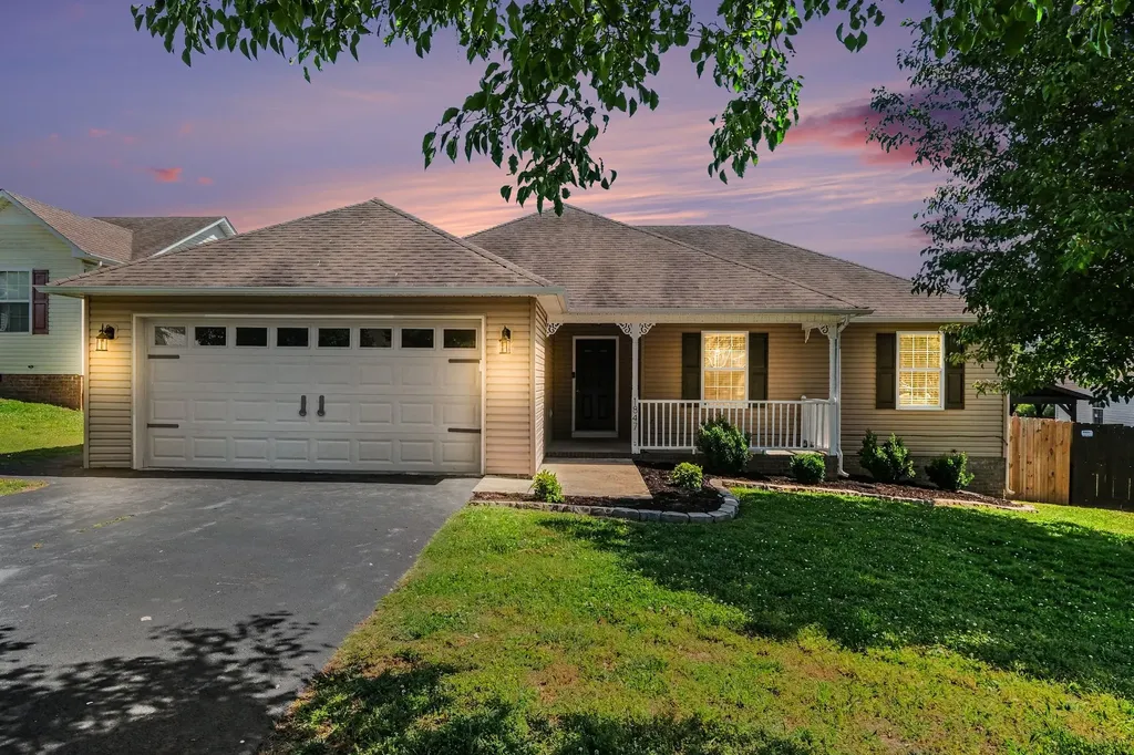 1847 Emily Lane Columbia TN 38401
