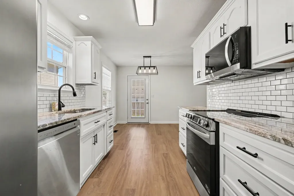 1847 Emily Lane Columbia TN 38401