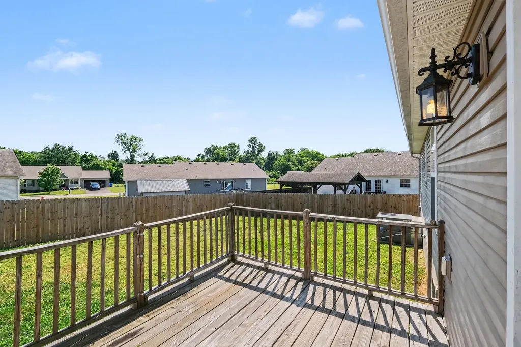 1847 Emily Lane Columbia TN 38401