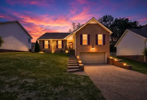 6113 Bradford Hills Drive Nashville TN 37211