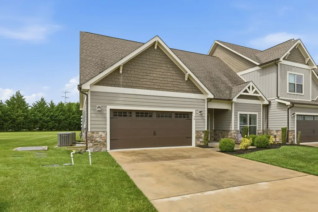 70 Island Way Winchester TN 37398