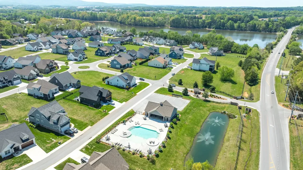 70 Island Way Winchester TN 37398
