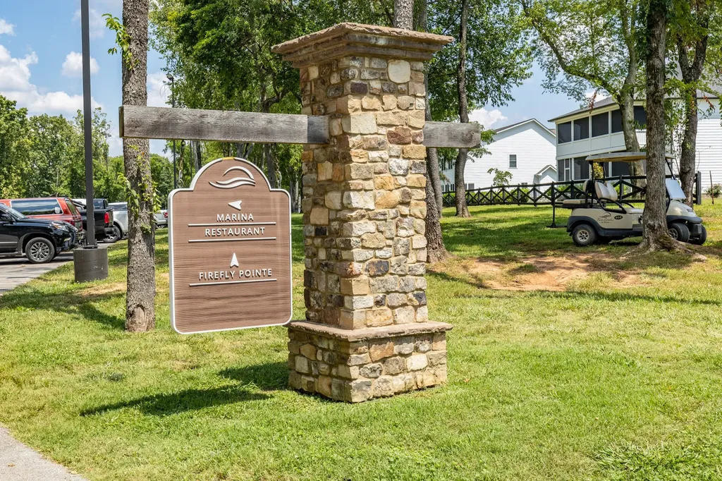 70 Island Way Winchester TN 37398