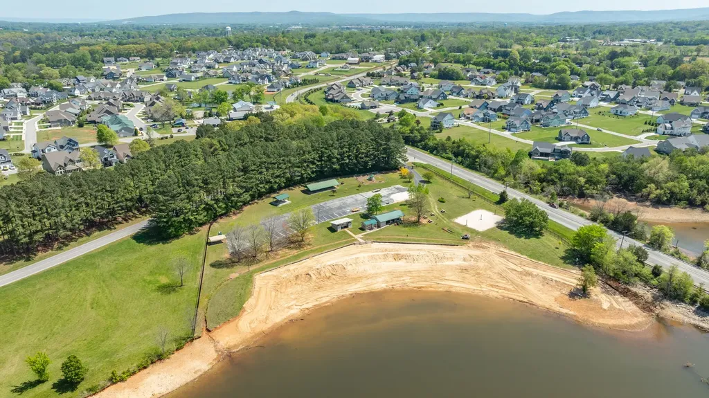 70 Island Way Winchester TN 37398