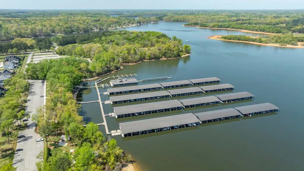 70 Island Way Winchester TN 37398