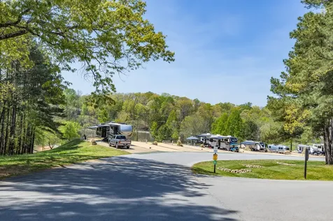70 Island Way Winchester TN 37398