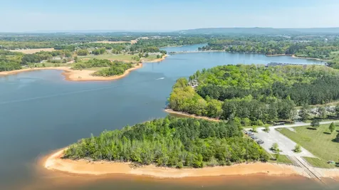 70 Island Way Winchester TN 37398