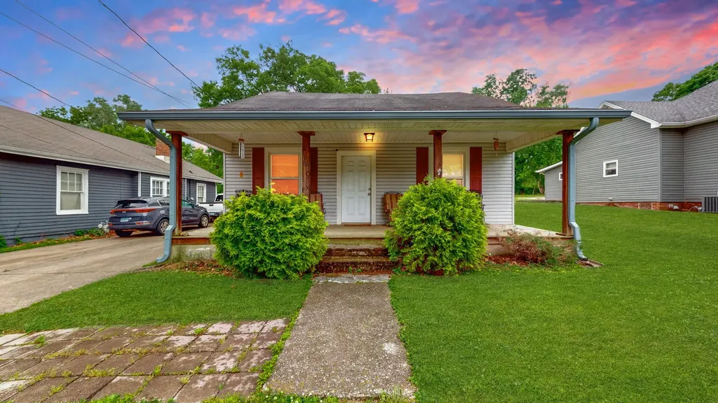 161 E Winchester Street Gallatin TN 37066