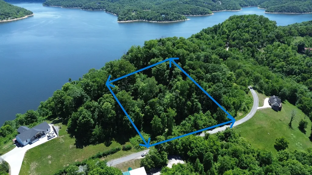 705 Harbor Pointe Drive Silver Point TN 38582