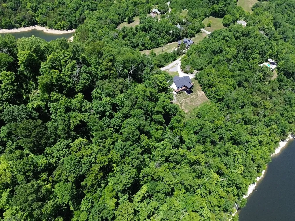 705 Harbor Pointe Drive Silver Point TN 38582
