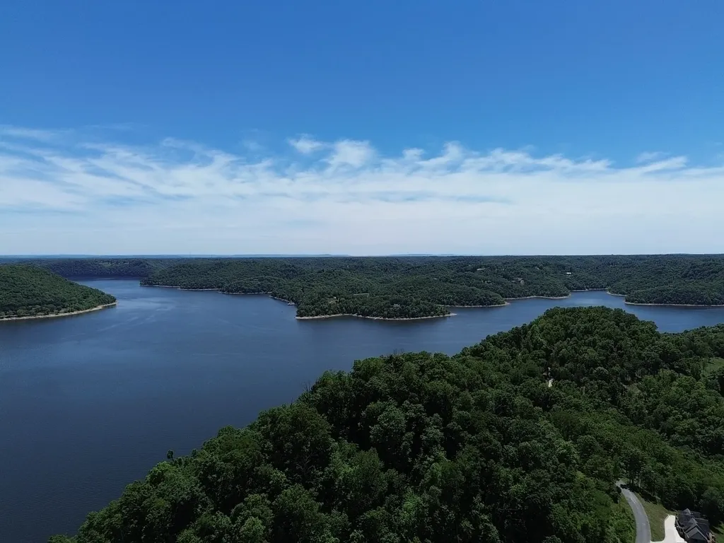 705 Harbor Pointe Drive Silver Point TN 38582