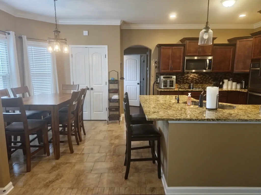 1325 Winterset Drive Clarksville TN 37040