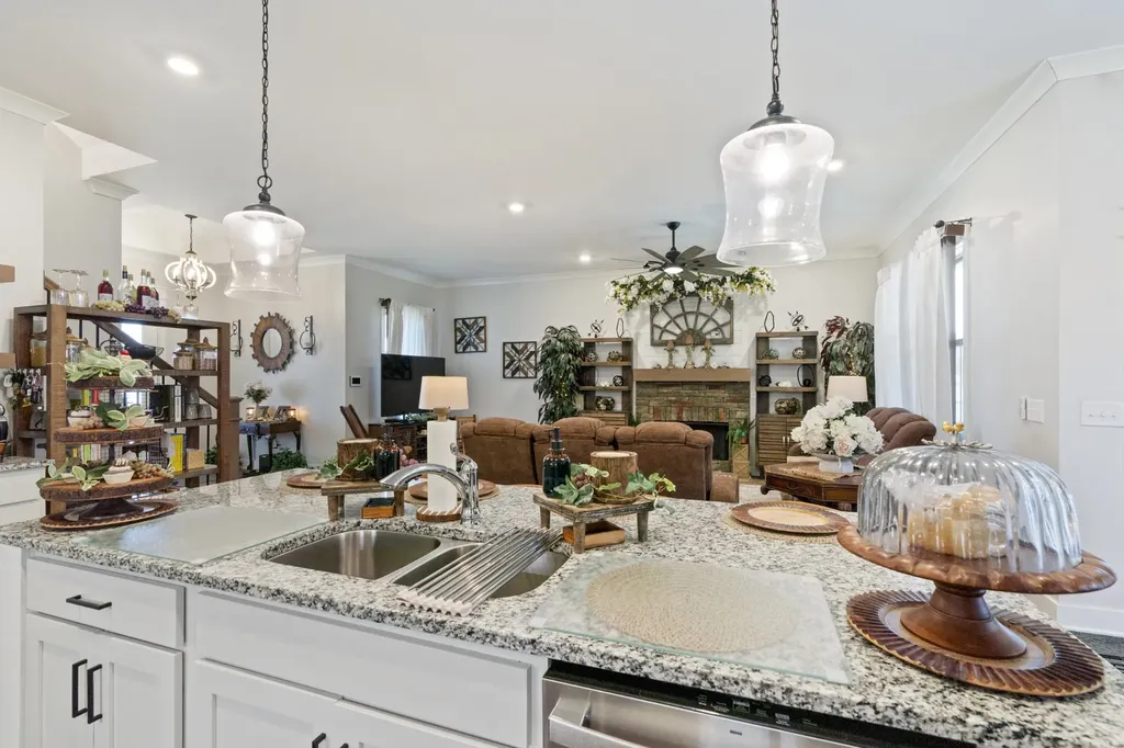 253 Hutch Court Gallatin TN 37066