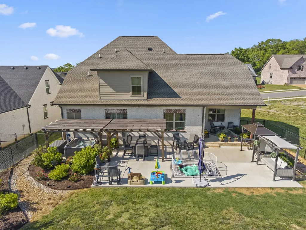 253 Hutch Court Gallatin TN 37066