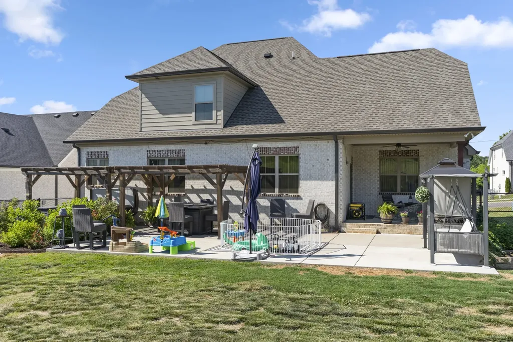 253 Hutch Court Gallatin TN 37066