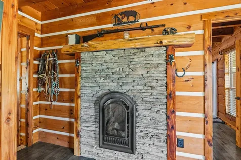 13546 Campbellsville Road Lynnville TN 38472