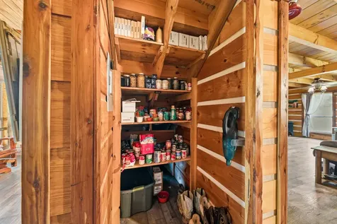 13546 Campbellsville Road Lynnville TN 38472